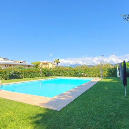 Colors Pool Apartment Bardolino Buitenkant foto