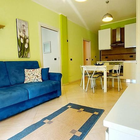 Colors Pool Apartment Bardolino Buitenkant foto