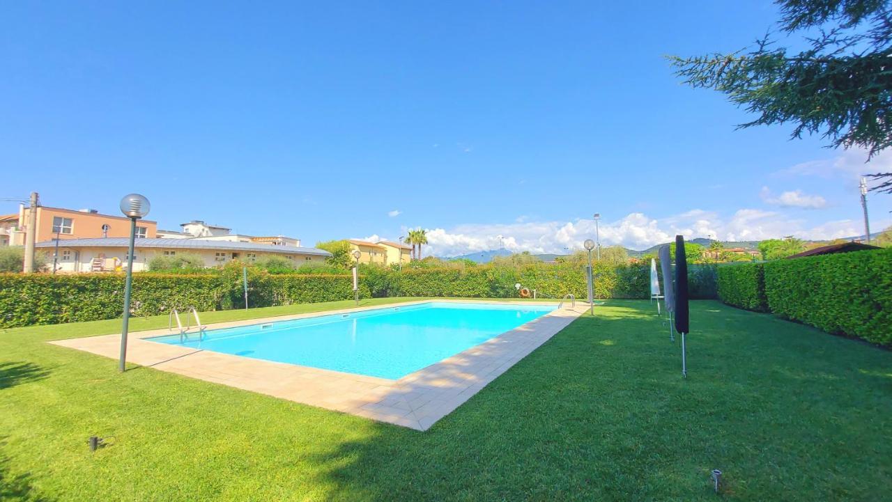Colors Pool Apartment Bardolino Buitenkant foto