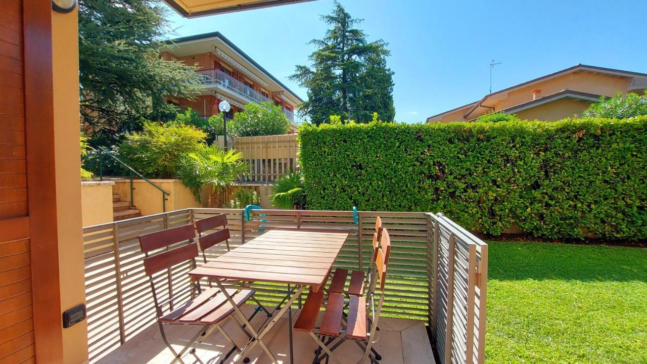 Colors Pool Apartment Bardolino Buitenkant foto
