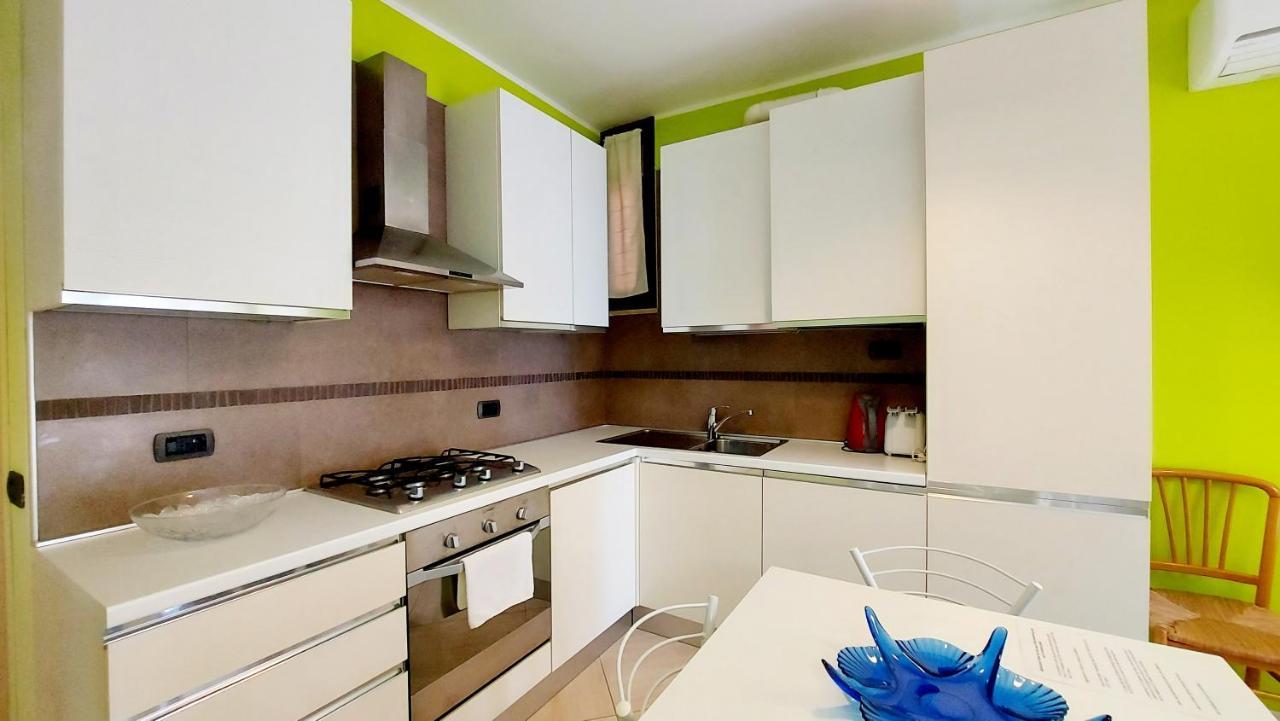 Colors Pool Apartment Bardolino Buitenkant foto