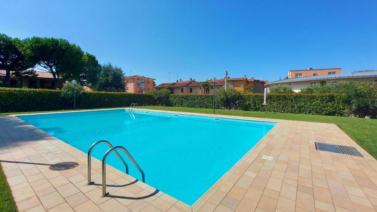 Colors Pool Apartment Bardolino Buitenkant foto