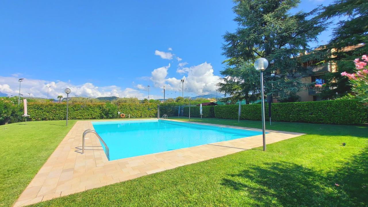 Colors Pool Apartment Bardolino Buitenkant foto