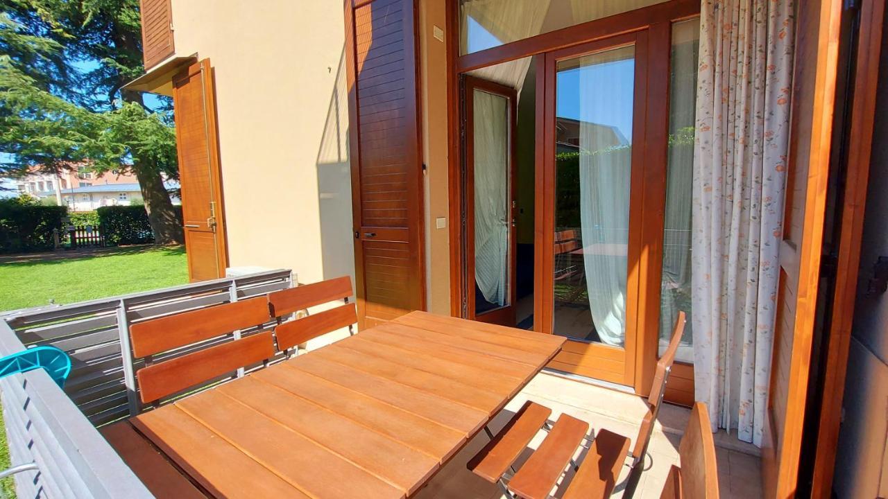 Colors Pool Apartment Bardolino Buitenkant foto